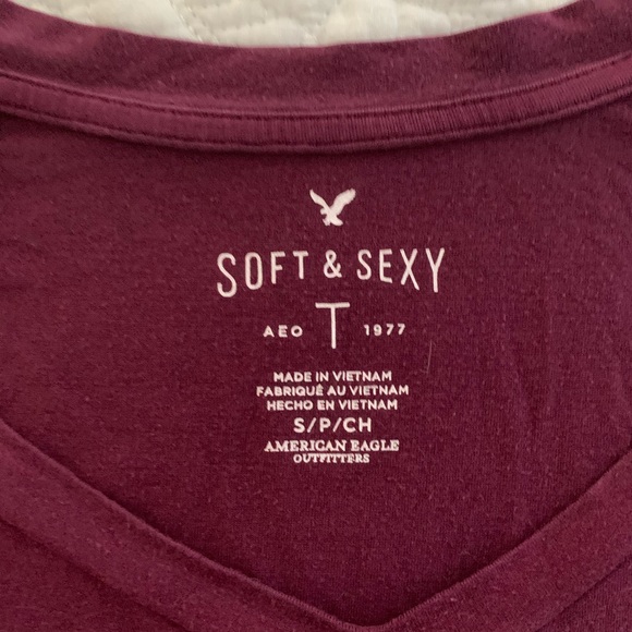 maroon american eagle top from soft and sexy line - Picture 3 of 3